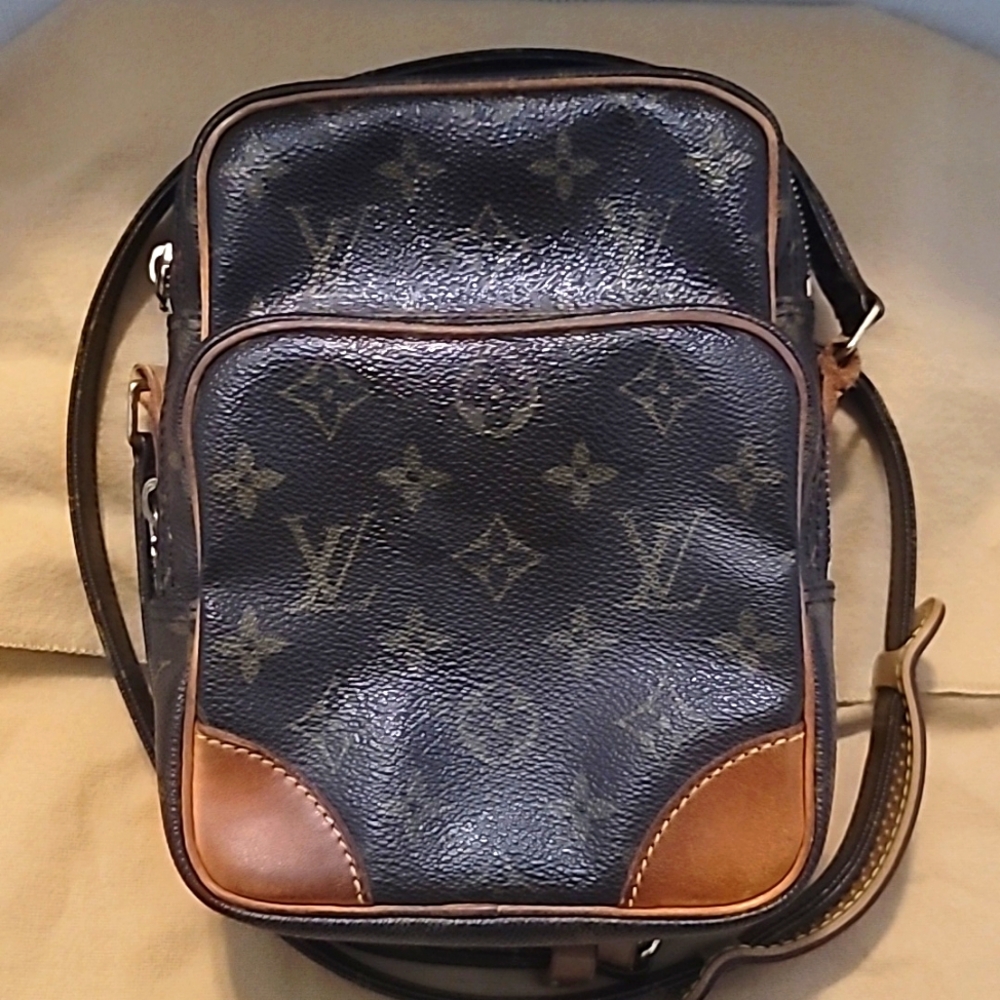 Louis Vuitton Crossbody Bag